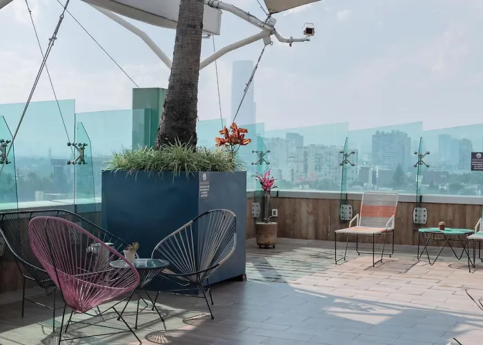 Beautiful And Comfortable Rooftop 4*
